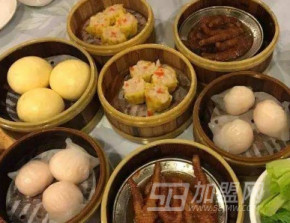 開小吃快餐店如何？三寶粥鋪24小時營業