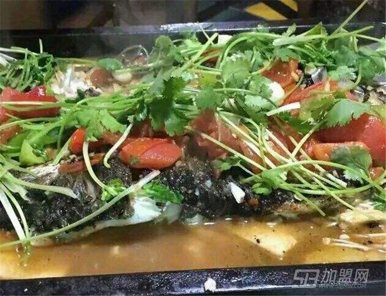 卢金文烤鱼