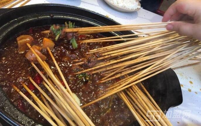 馋食聚串串