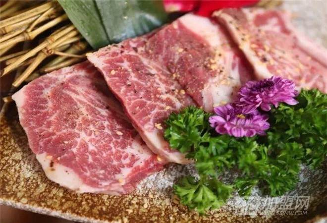 九两肉炭火烤肉