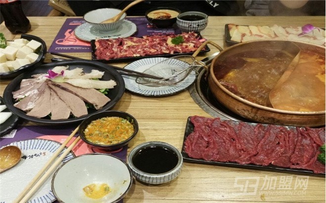 牛村来人潮汕鲜牛肉火锅