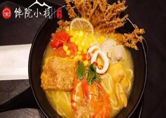 馋院小栈麻辣烫