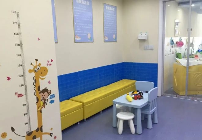 爱你游婴幼儿游泳馆
