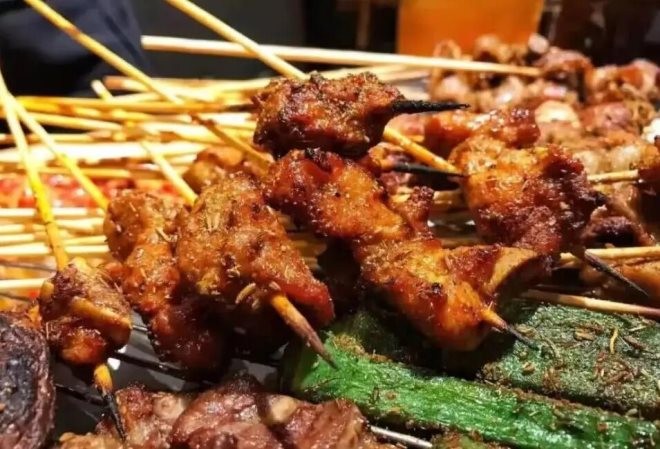 食林外传传奇酸辣粉烧烤