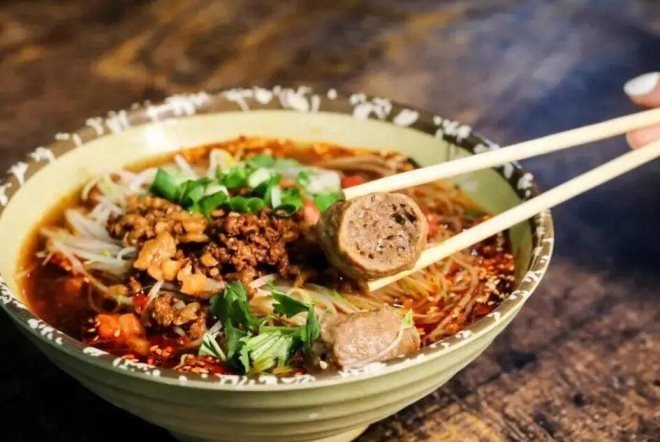 重庆华飞四季旺酸辣粉