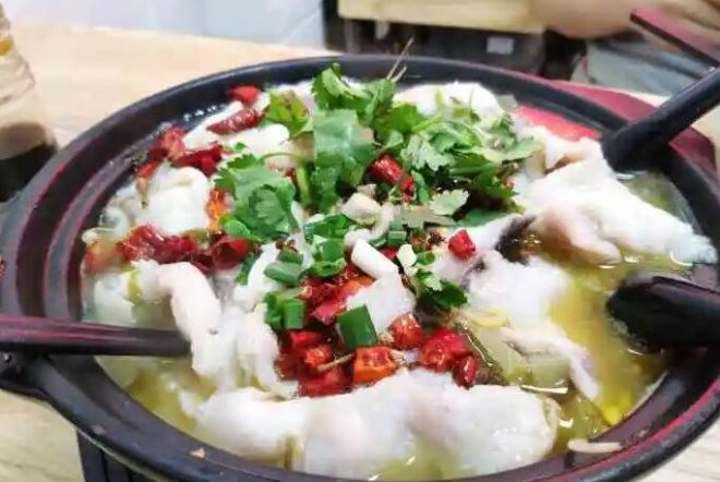 阿琴酸菜鱼饭