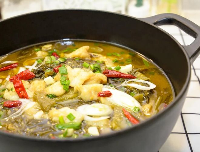 饭儿风酸菜鱼米饭