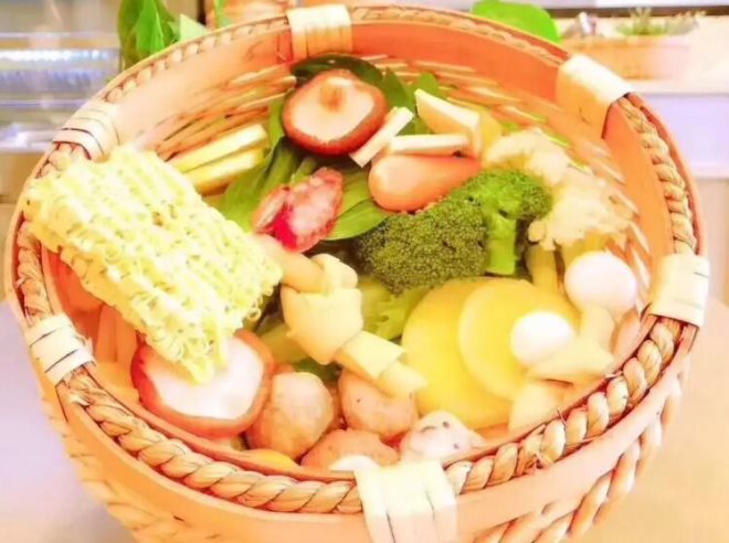 留庆闲麻辣捞烫