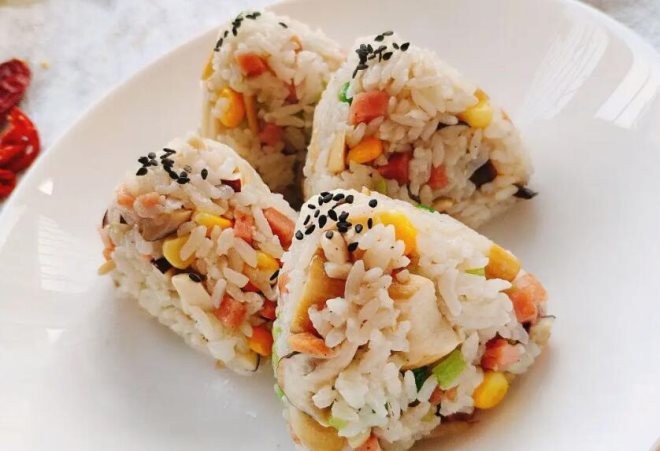 牛牛家馄饨饭团
