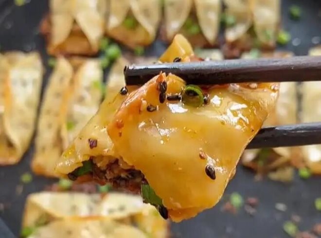 台门里招牌牛肉粉锅贴