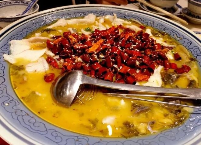 禄鼎记酸菜鱼米饭
