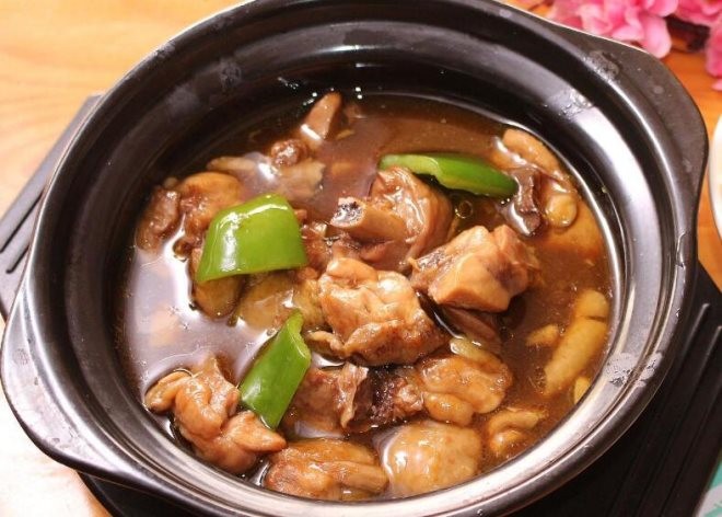 雅古布黄焖鸡米饭