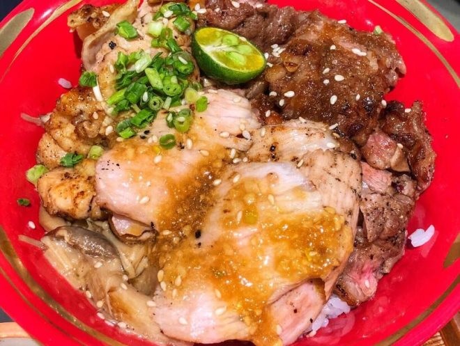 小自满烧肉饭