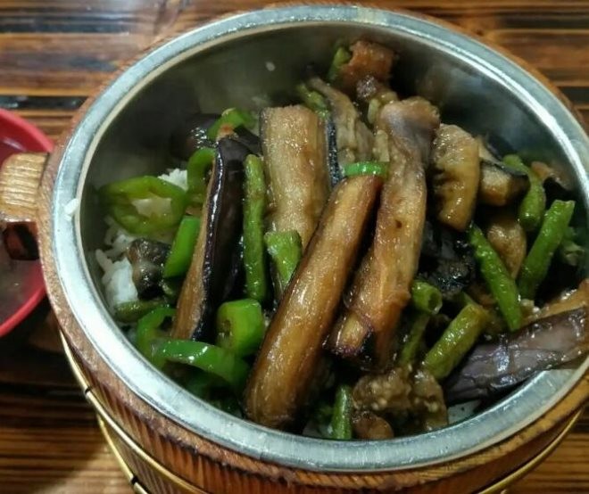 农家木桶饭