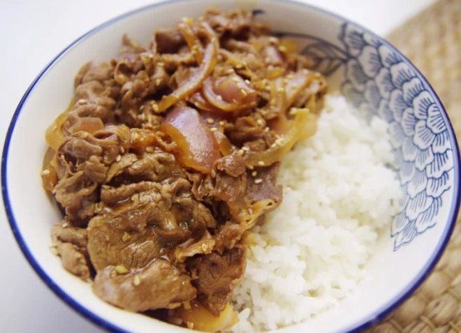 小天地牛肉饭