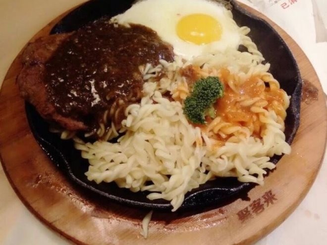 河南聚客来牛排