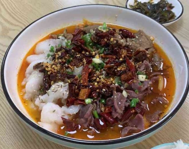 小鱼号酸菜鱼米饭