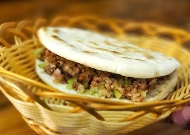 馍馍哒肉夹馍