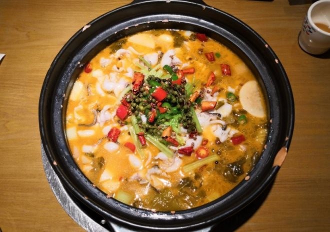 鱼小嫩酸菜鱼米饭