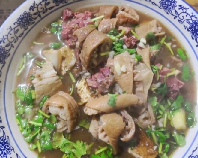 四友居卤煮火烧