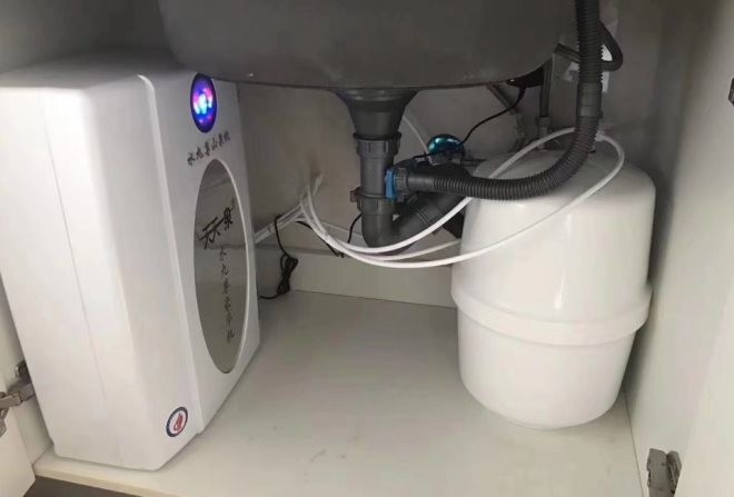 天天一泉净水器