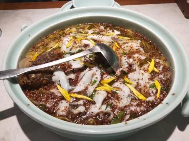 六和神鱼酸菜鱼