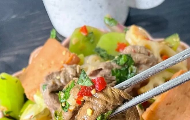 阿杜麻辣拌