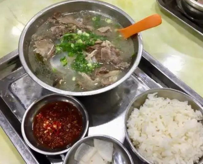 食八掌牛肉汤饭