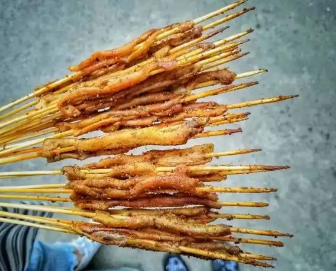 妍同学秘制烤鸭肠