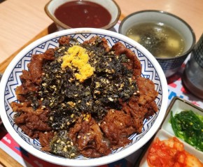 南京丼房火焰烧肉饭为何如何受欢迎？