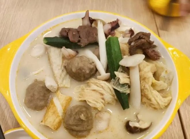 火辣椒麻辣烫