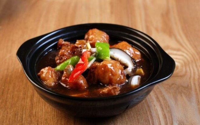 食百年鲁味黄焖鸡