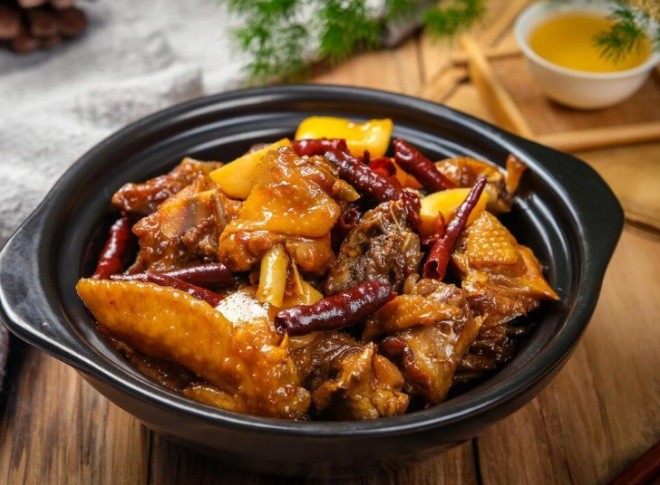 益香黄焖鸡米饭