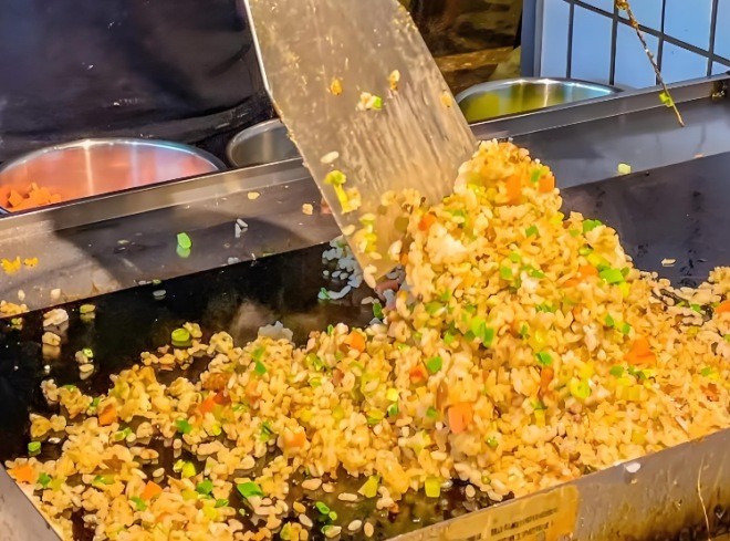 鲁淳淳炒饭吧