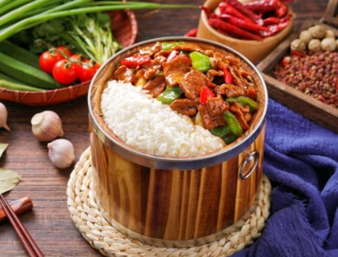 快餐店木桶飯