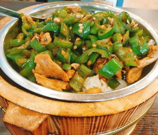 快餐店木桶飯