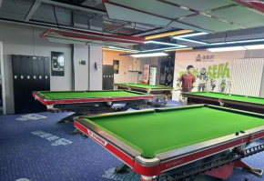 碰碰捌台球馆加盟开店轻松吗？