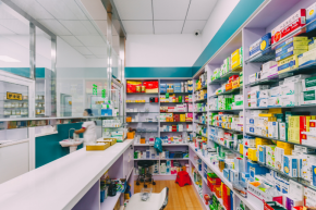 百草堂药店加盟店铺怎么开？