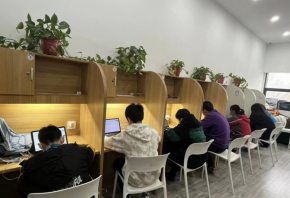 思酷睿AI智能自习室加盟机遇如何？适合投资吗？
