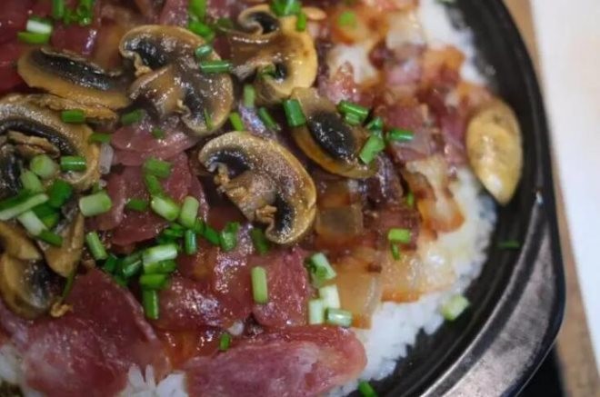 米太极湘味煲仔饭