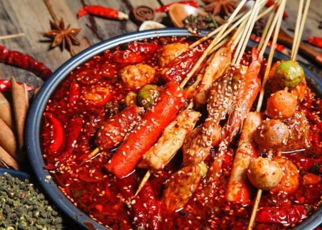 歪串串