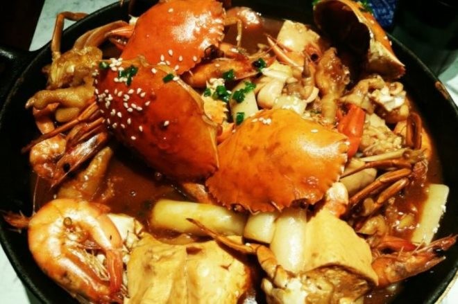 蟹八方肉蟹煲