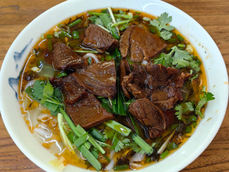 花溪王記牛肉粉
