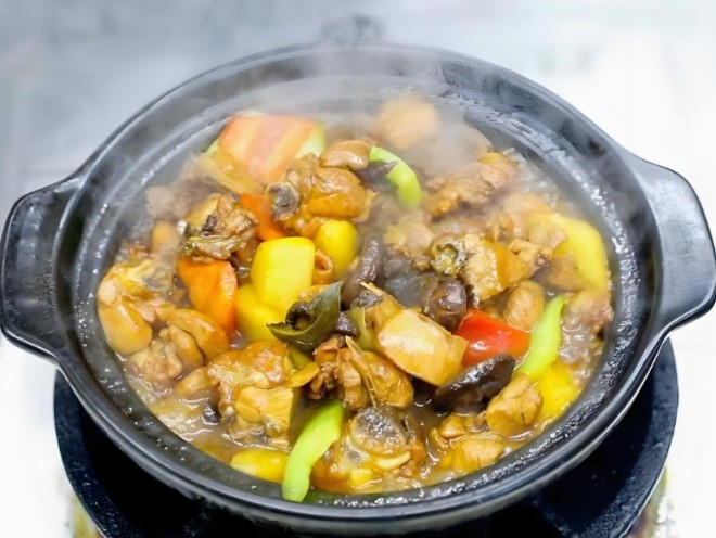 合寶軒黃燜雞米飯