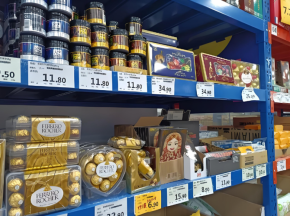 折耳兔零食折扣倉(cāng)如何實(shí)現(xiàn)品牌效應(yīng)？