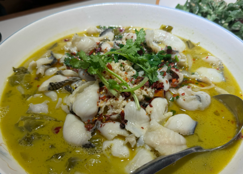 小鱼大作酸菜鱼