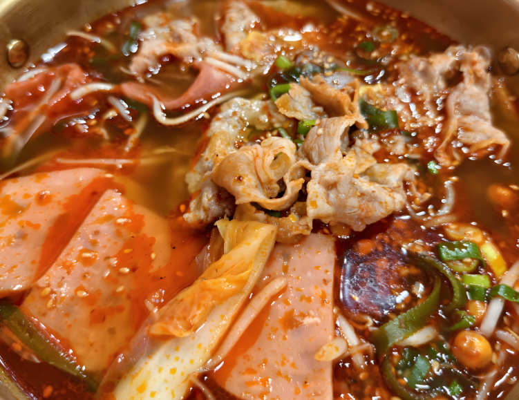 市井邊邊火鍋冒菜