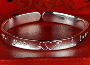 2025年老银匠银饰品牌值得加盟吗？