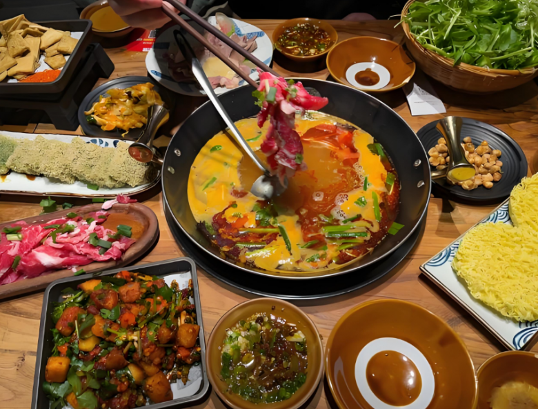 贵厨酸汤牛肉火锅加盟