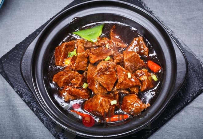 石佛營黃燜雞米飯
